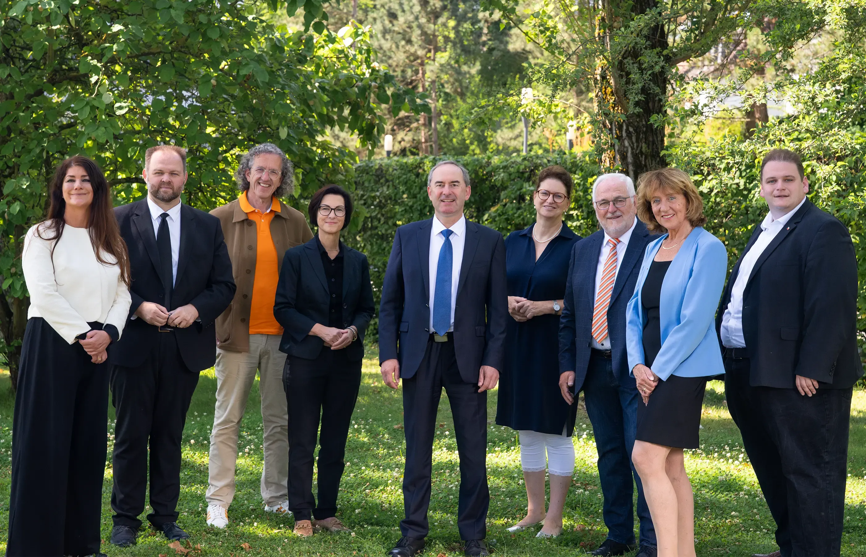 Mitglieder des Bundesvorstandes im Gespräch miteinander.